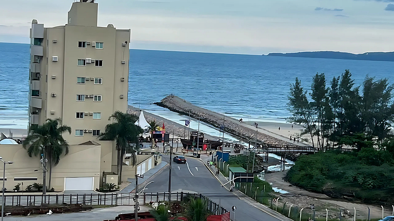 Apartamento Vista Mar 3 dormitórios Itapema