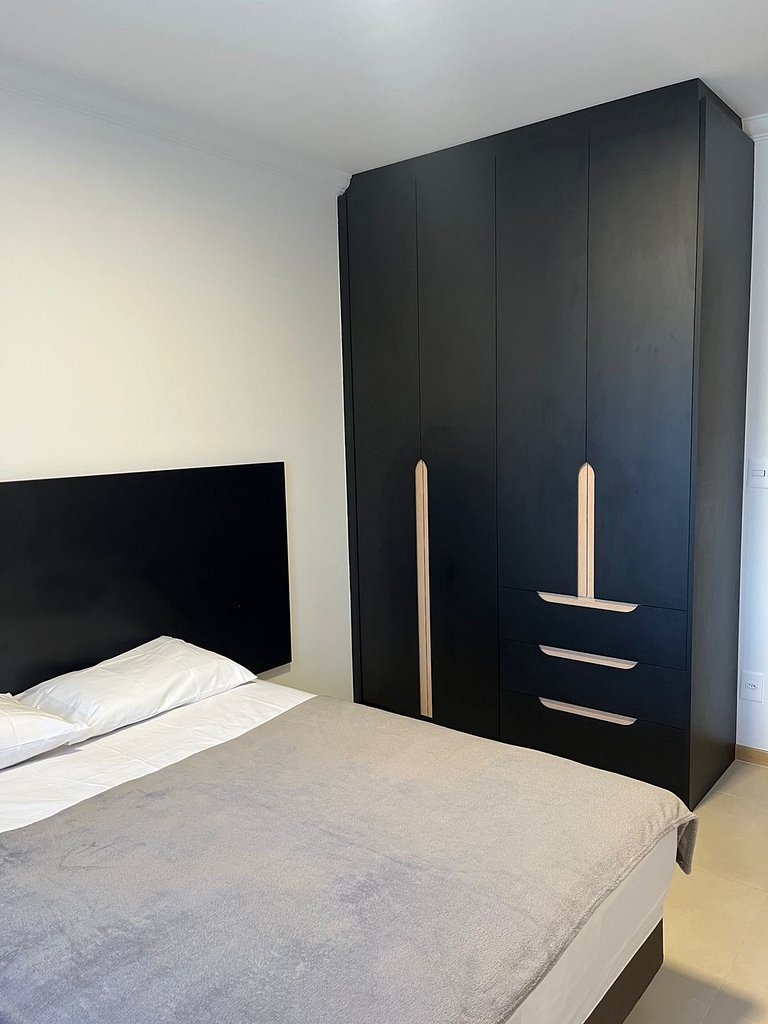Studio Moderno com garagem próximo a Vila Germânica