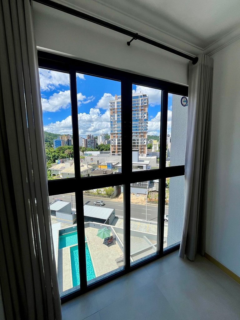 Studio Moderno com garagem próximo a Vila Germânica