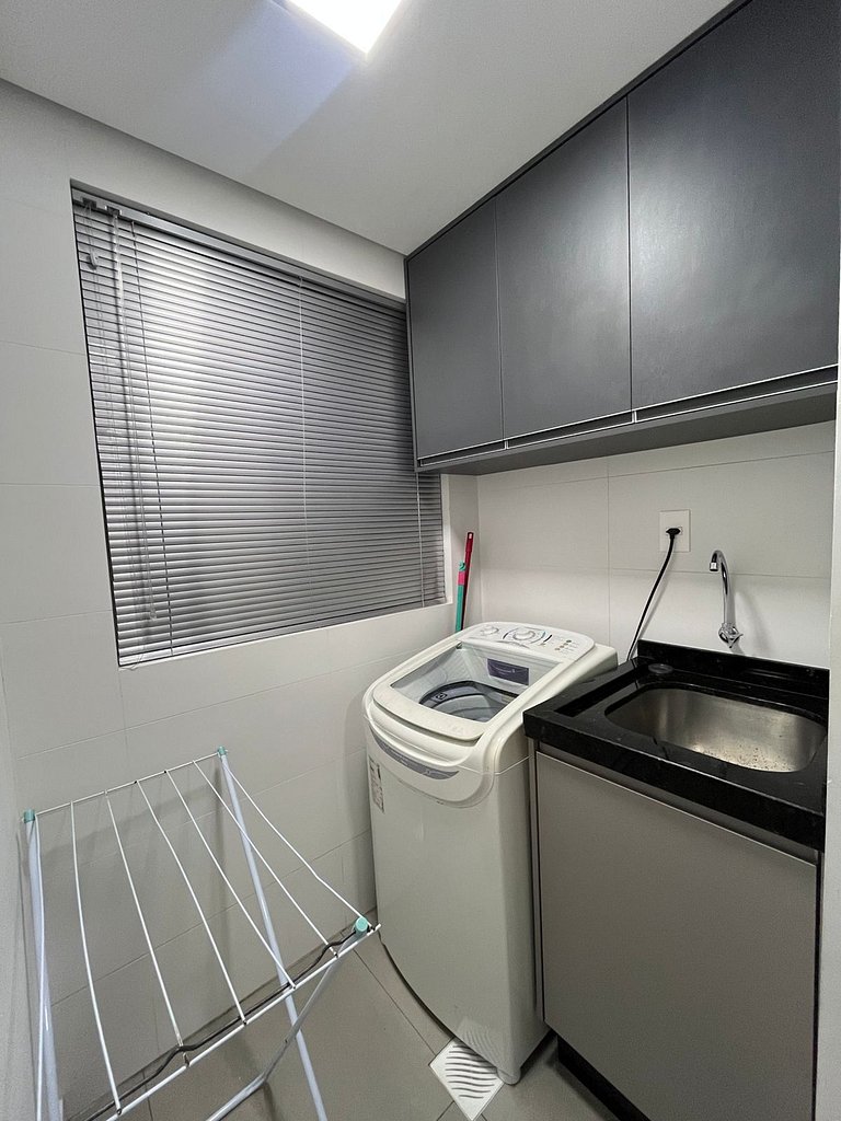 Studio Moderno poucos passos da Vila Germânica