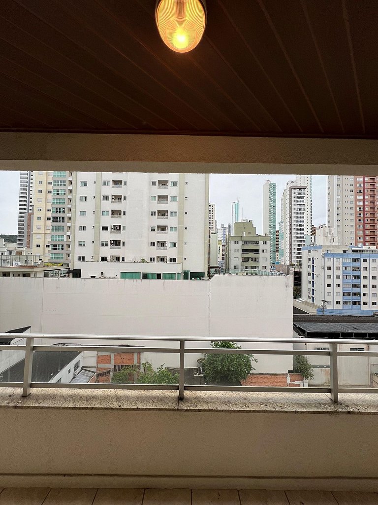 Apto em BC – 3 Dormitórios com Suíte e Garagem