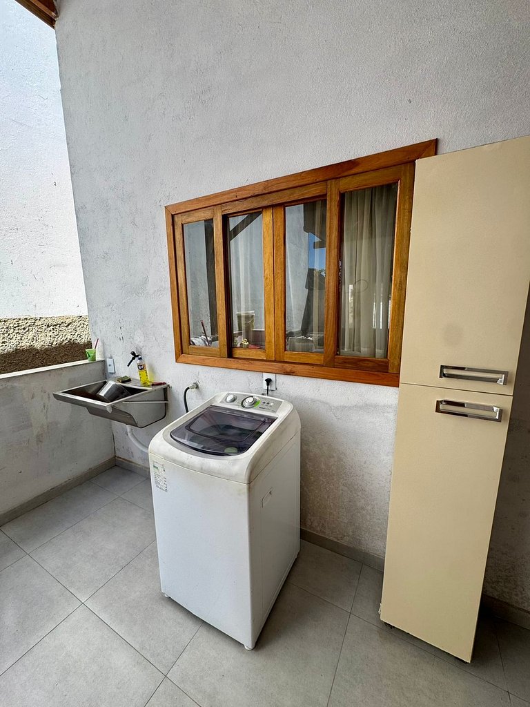 Casa com Piscina próxima Praia da Ilhota Itapema