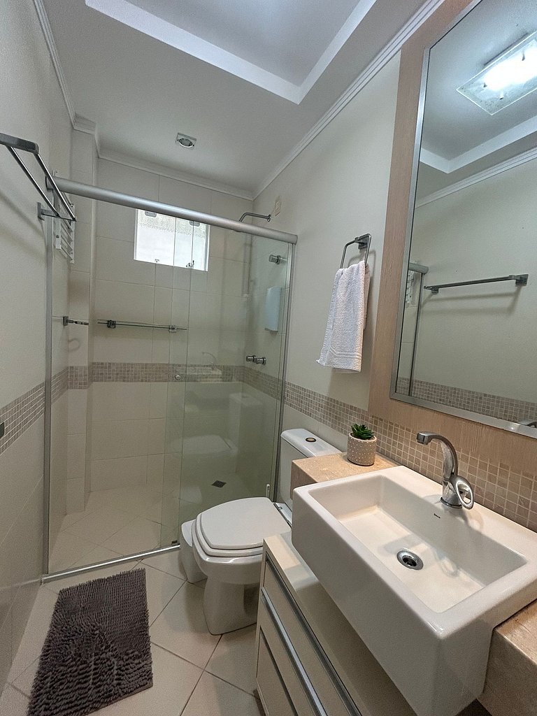 Apto Almeida e Moraes 3 Suítes c/churrasqueira Meia Praia