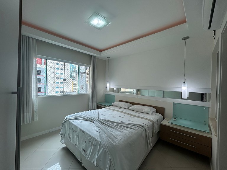 Apto Almeida e Moraes 3 Suítes com churrasqueira Meia Praia