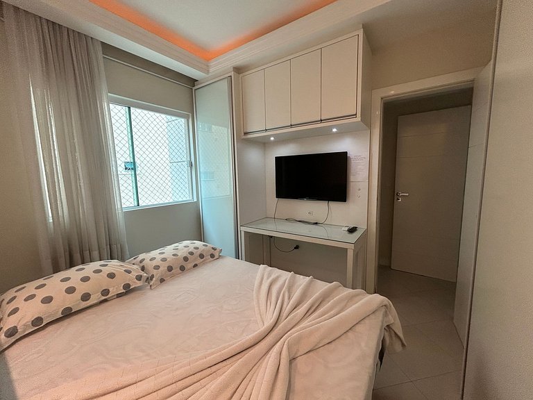 Apto Almeida e Moraes 3 Suítes com churrasqueira Meia Praia