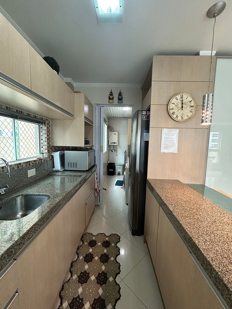 Apto Almeida e Moraes 3 Suítes com churrasqueira Meia Praia