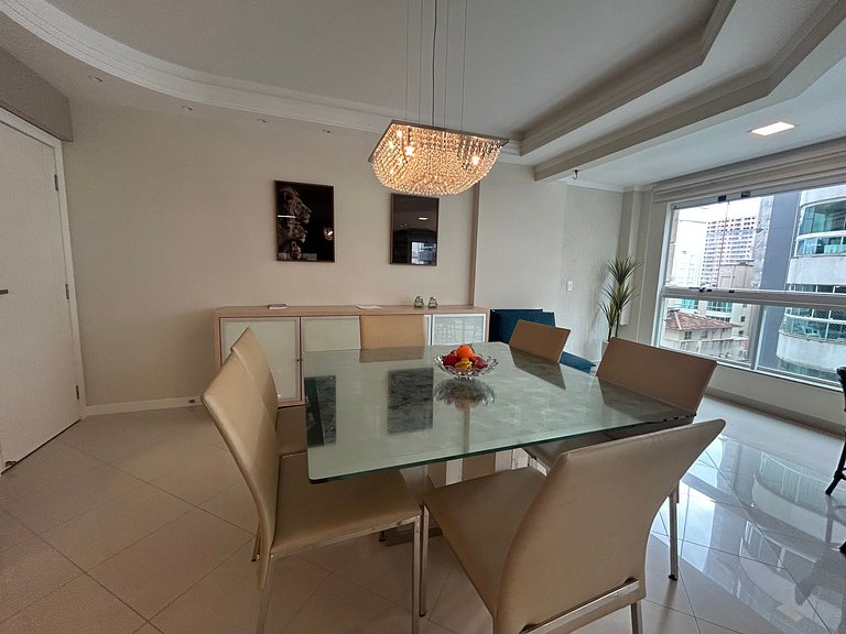 Apto Almeida e Moraes 3 Suítes com churrasqueira Meia Praia