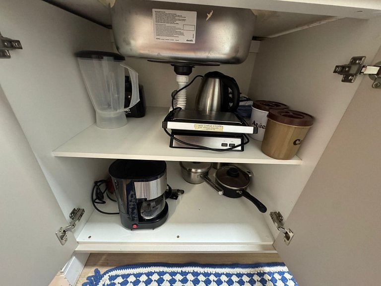 Studio Av. do Estado – perto da Praia