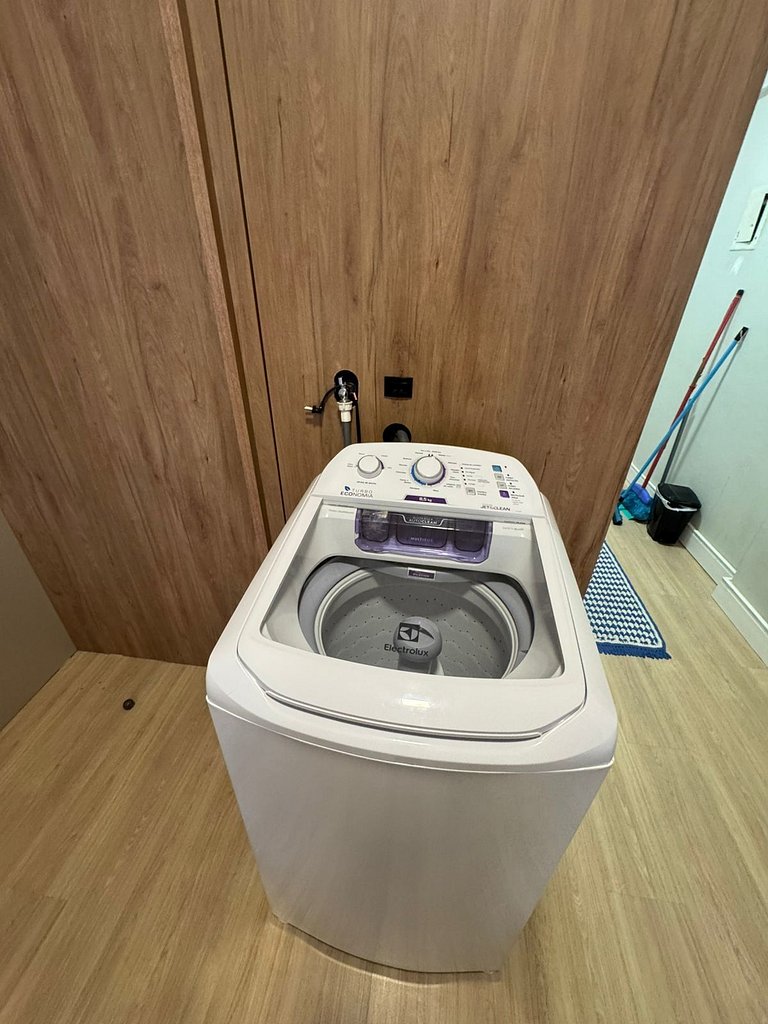 Studio Av. do Estado – perto da Praia