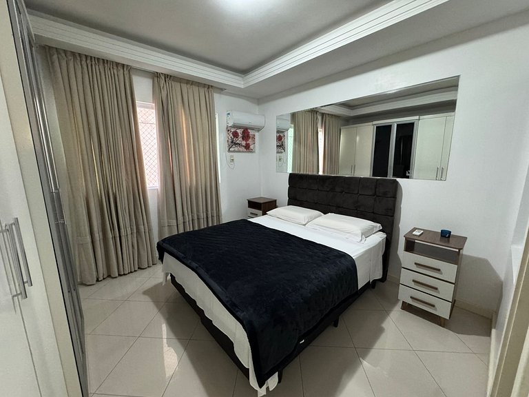 Apartamento 3 Suítes Vila do Mar Meia Praia