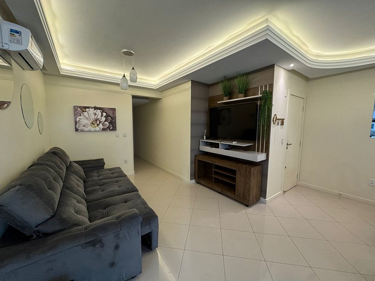 Apartamento 3 Suítes Vila do Mar Meia Praia