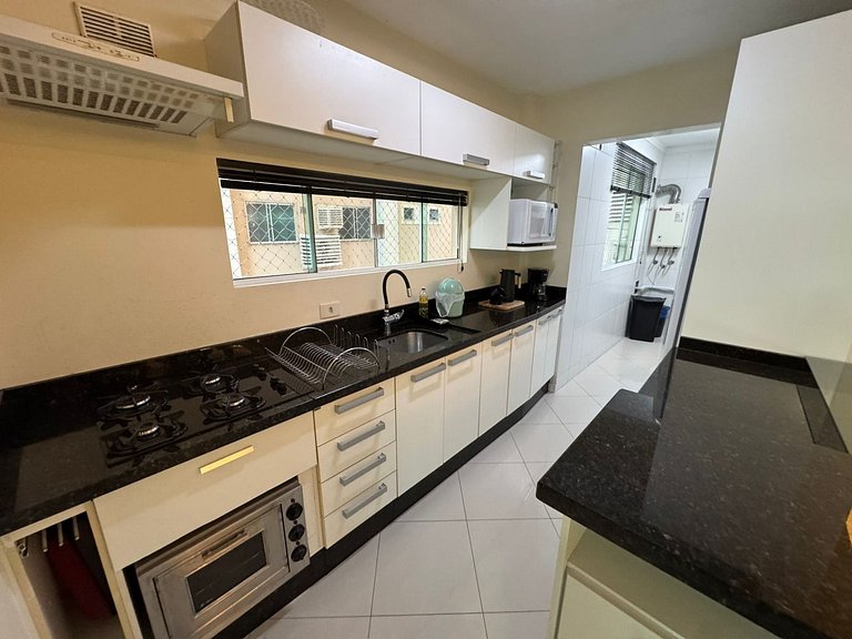 Apartamento 3 Suítes Vila do Mar Meia Praia