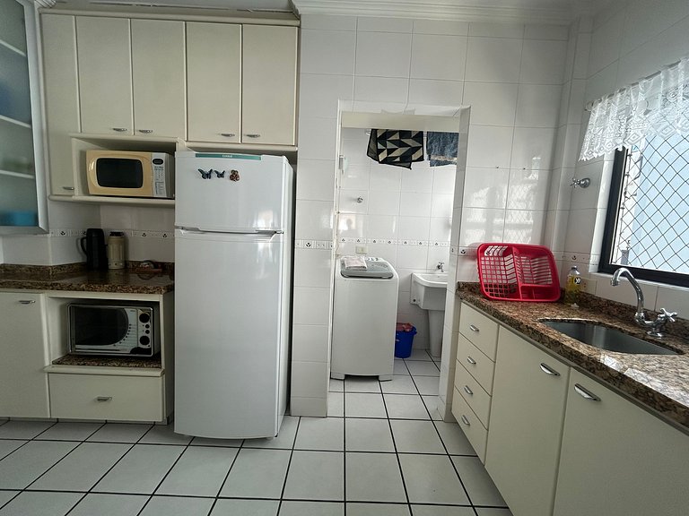 Apto 2 Quartos Meia Praia próximo Shopping Russi