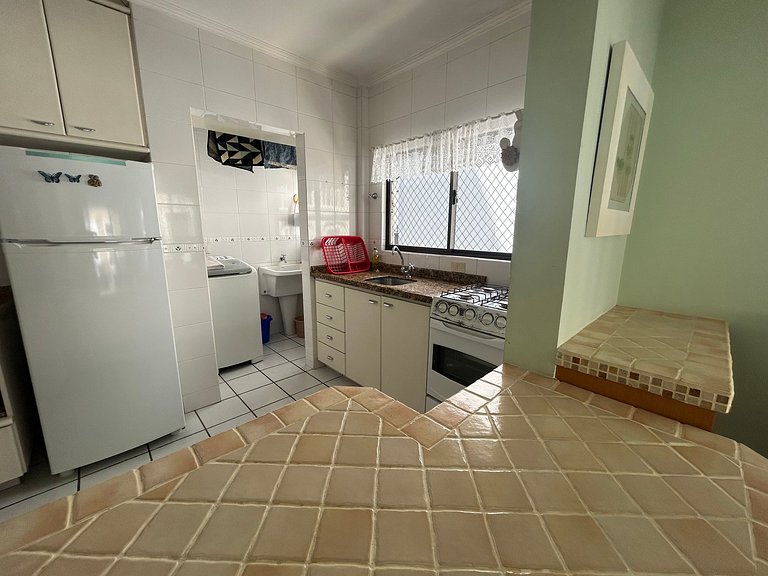 Apto 2 Quartos Meia Praia próximo Shopping Russi