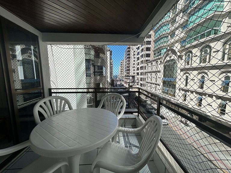 Apto 2 Quartos Meia Praia próximo Shopping Russi