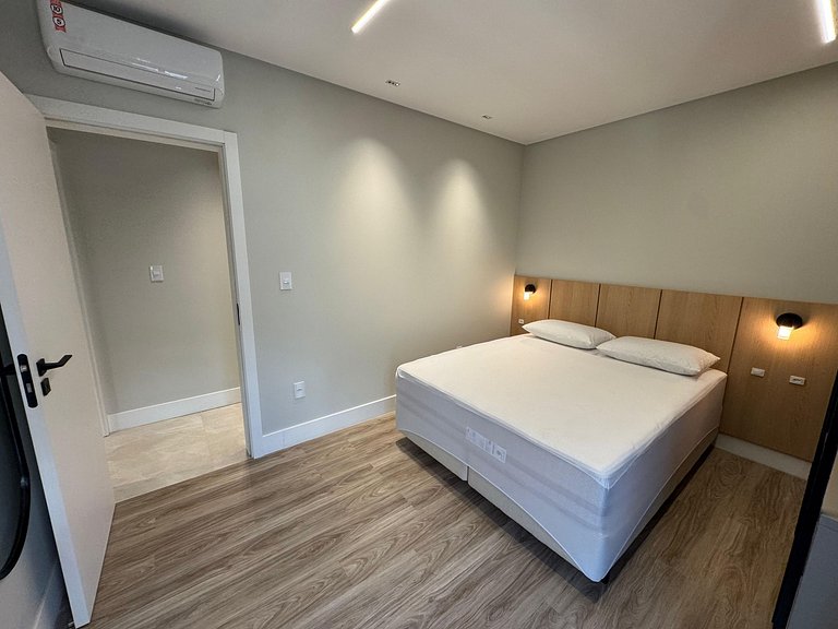 Apto Duplex canto grande Bombinhas