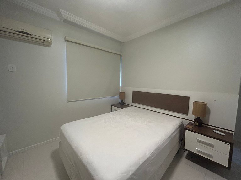 Apto passos da Avenida Brasil e praia de BC