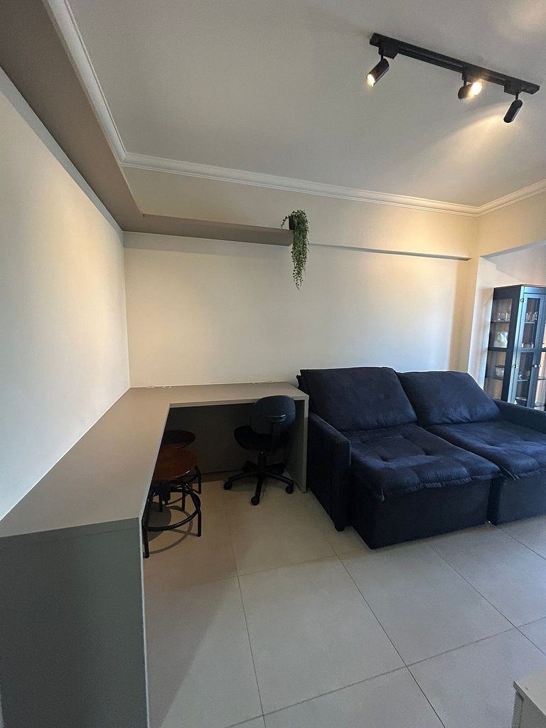 Apto Moderno com garagem passos da Vila Germânica