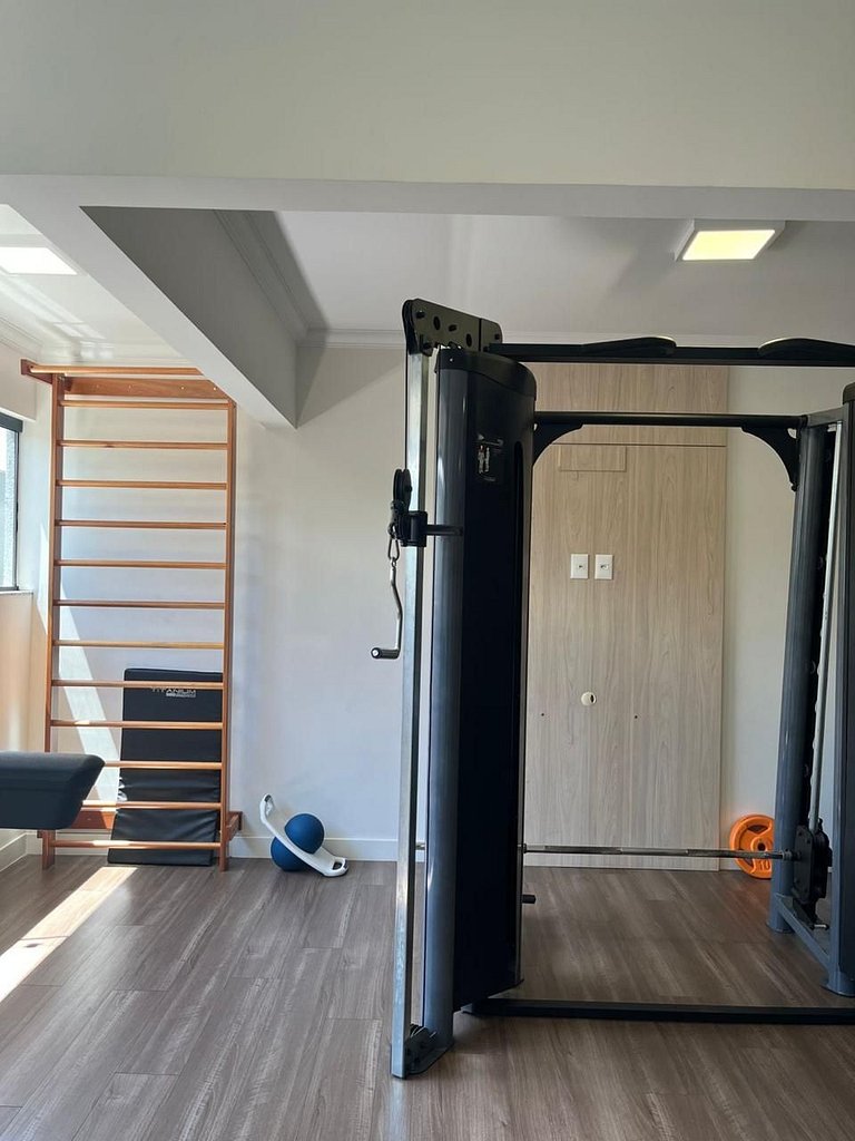 Apto Moderno com garagem passos da Vila Germânica