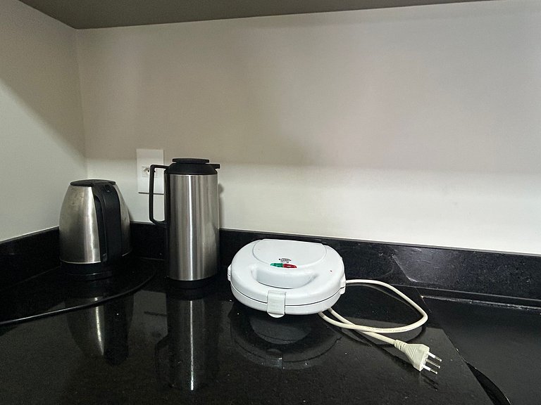 Apto Moderno com garagem passos da Vila Germânica