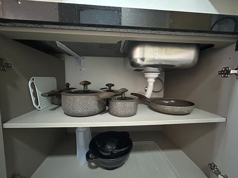 Apto Moderno com garagem passos da Vila Germânica