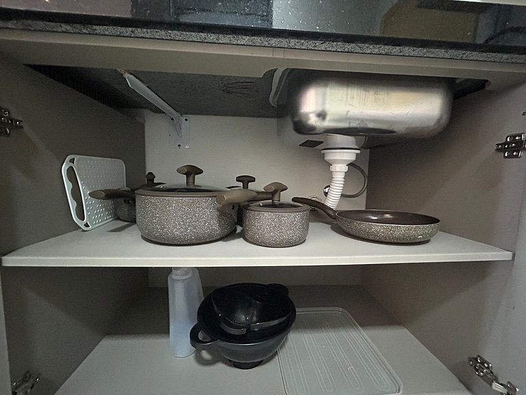 Apto Moderno com garagem passos da Vila Germânica