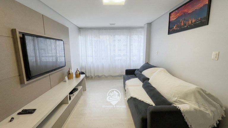 Apto 2 Quartos, Ar, garagem e Praia Central a Pé