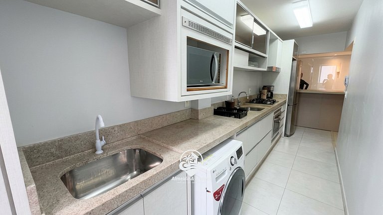 Apto 2 Quartos, Ar, garagem e Praia Central a Pé