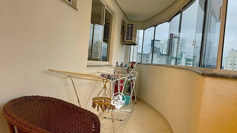 Apto passos da Avenida Brasil e praia de BC
