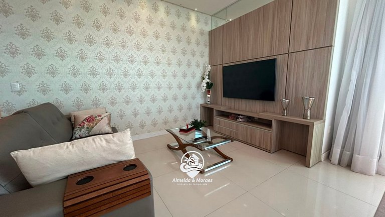 Apto 3 Suítes 3 garagens Vista Mar em Meia Praia