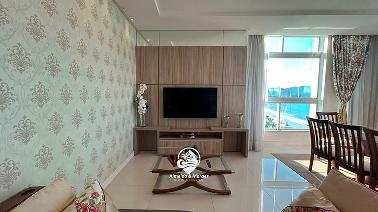 Apto 3 Suítes 3 garagens Vista Mar em Meia Praia