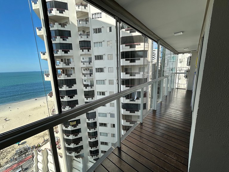 Apto Almeida e Moraes Pé na Areia BC 2 vagas de garagem