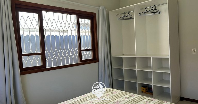 Casa perto da Praia em Porto Belo