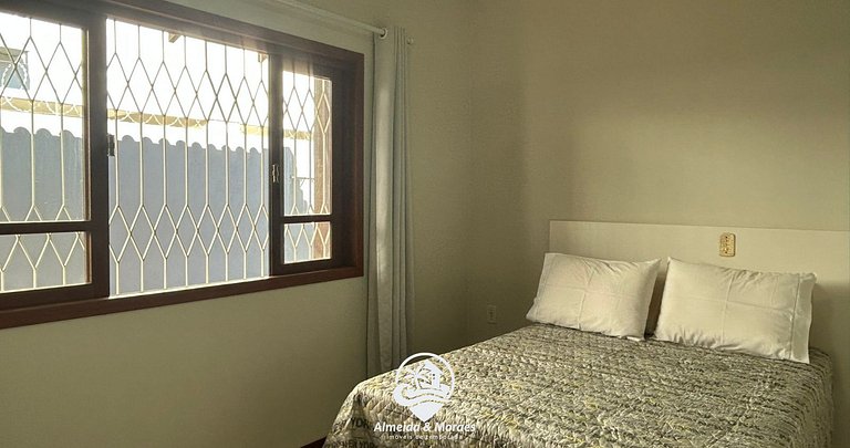Casa perto da Praia em Porto Belo