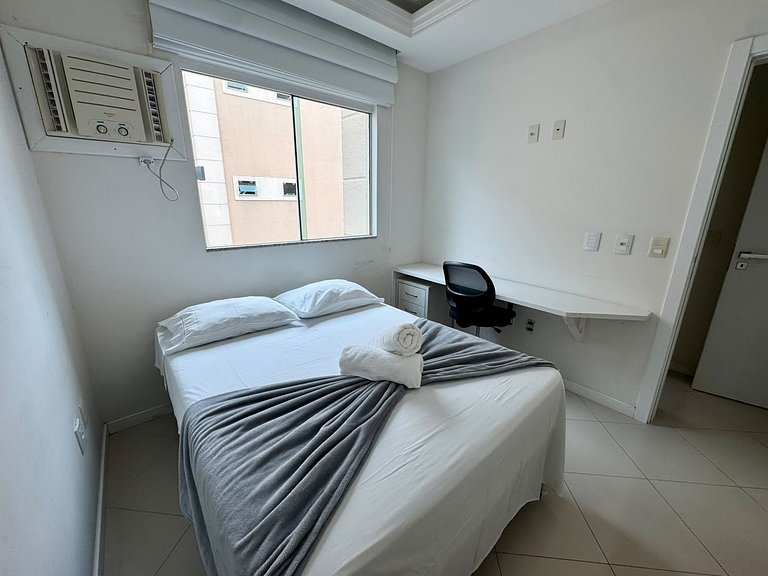 Meia Praia com estilo! 3 suítes, churrasqueira e garagem