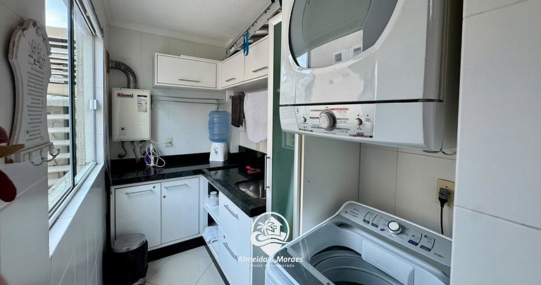 Meia Praia com estilo! 3 suítes, churrasqueira e garagem