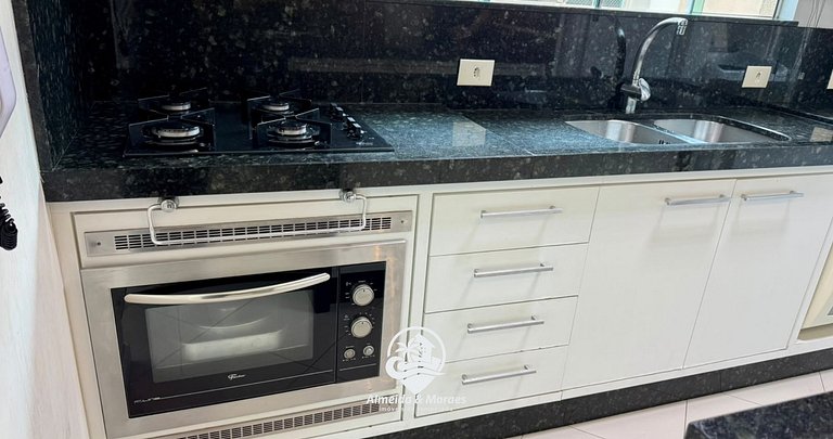 Meia Praia com estilo! 3 suítes, churrasqueira e garagem